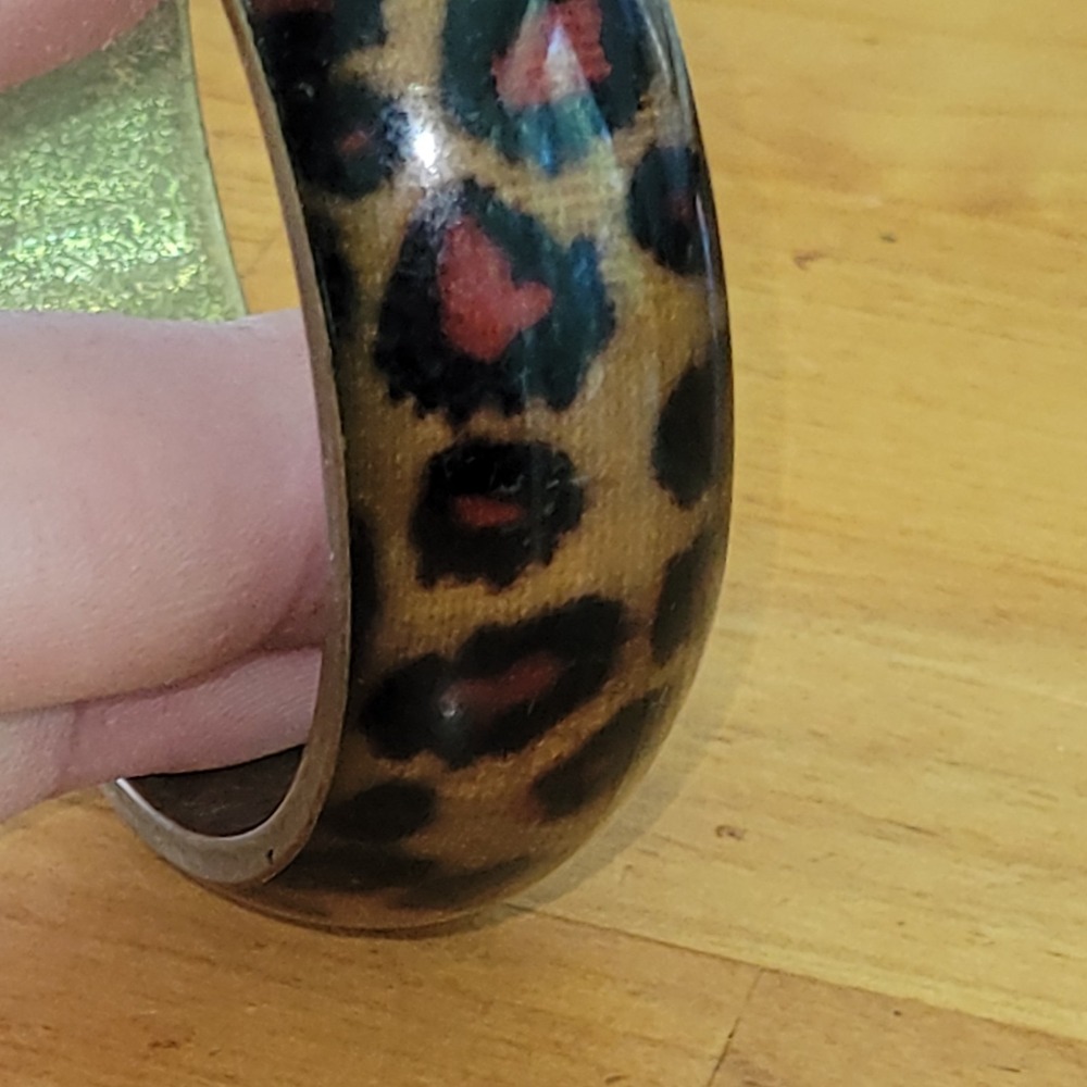 Vintage Style Leopard Print Wide Bangle Bracelet Resin Statement Jewelry - Picture 8 of 8